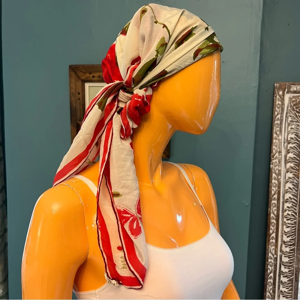 VERA NEUMANN Vintage Roses Printed Silk Chiffon Scarf